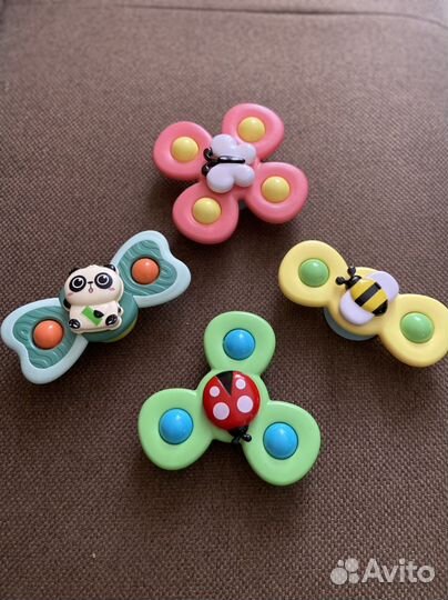 Развивающиеся игрушки на присоске