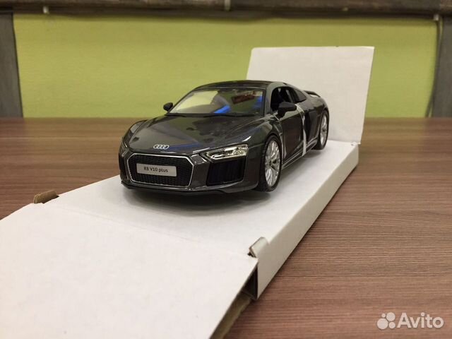 Maisto 1:24 - Audi R8 Plus