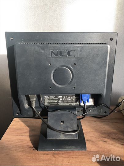 Монитор NEC AccuSync LCD 52VM