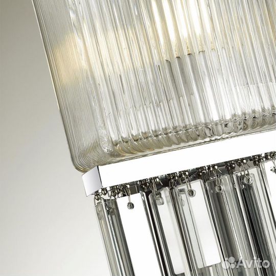 Бра настенный металлический со стеклом