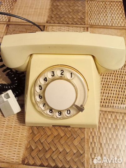 Старый телефон СССР