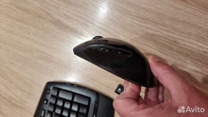 Беспроводная лазерная мышь и клавиатура logitech