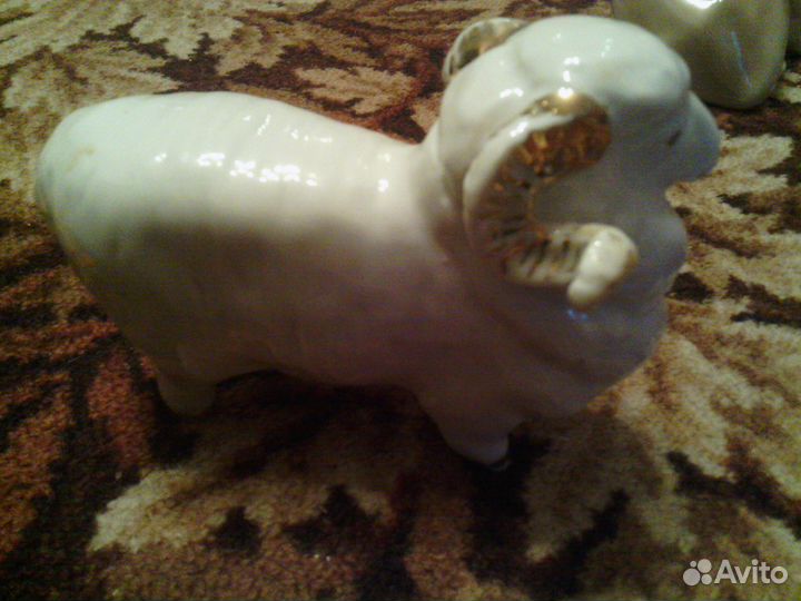 Статуэтка фарфоровая СССР. Баран. лфз