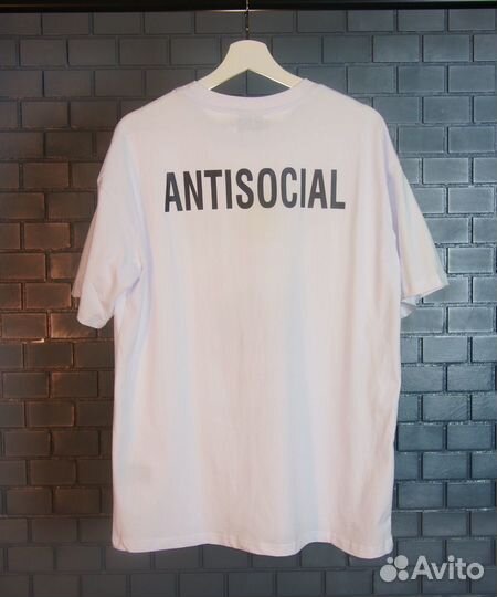 Футболка vetements antisocial