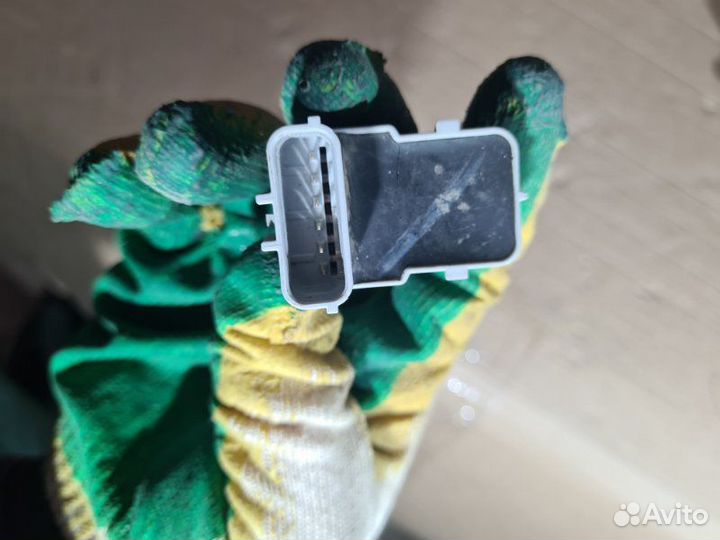 Датчик парковки задний Hyundai Ix35 2010