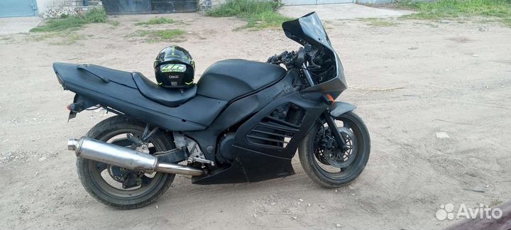 Suzuki rf400