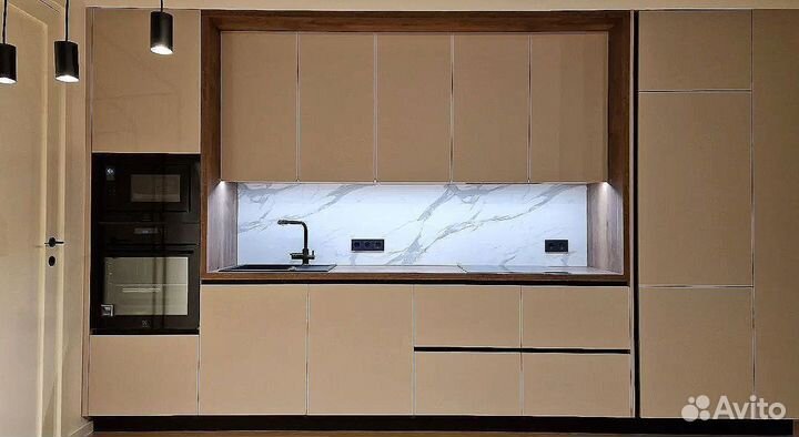 Кухня в потолок