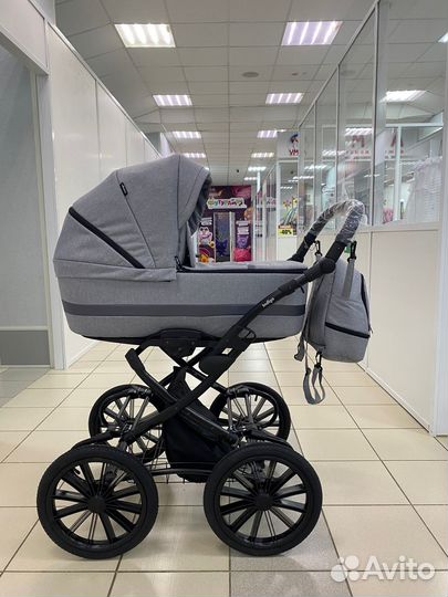 Коляска на классической колесной базе