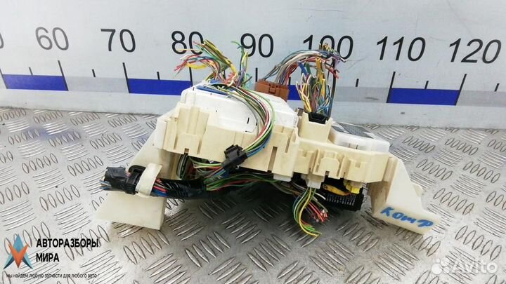 Блок комфорта Suzuki SX4 рест. 2009 3677079J80