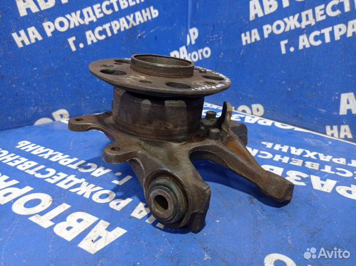 Задний правый поворотный кулак Mercedes-Benz W190