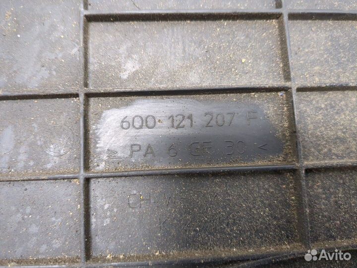 Вентилятор радиатора Volkswagen Polo, 2003