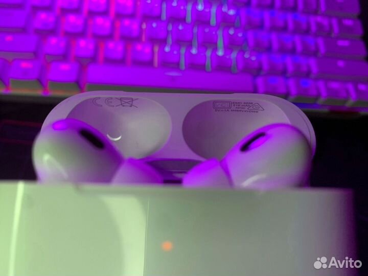 AirPods Pro 2 с шумоподавлением и прозрачностью
