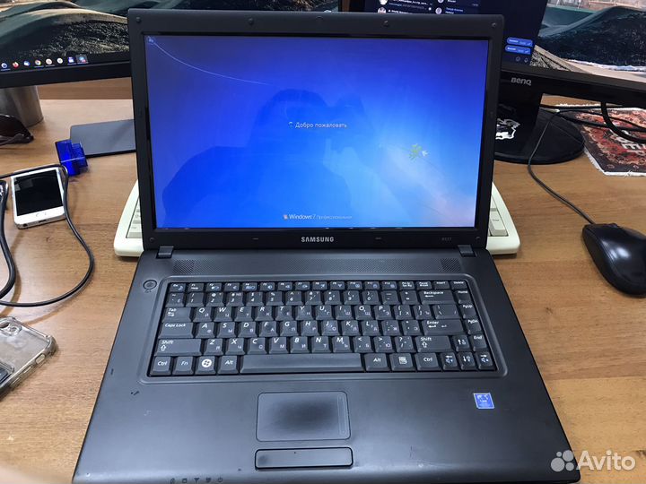 Ноутбук Samsung NP-R517