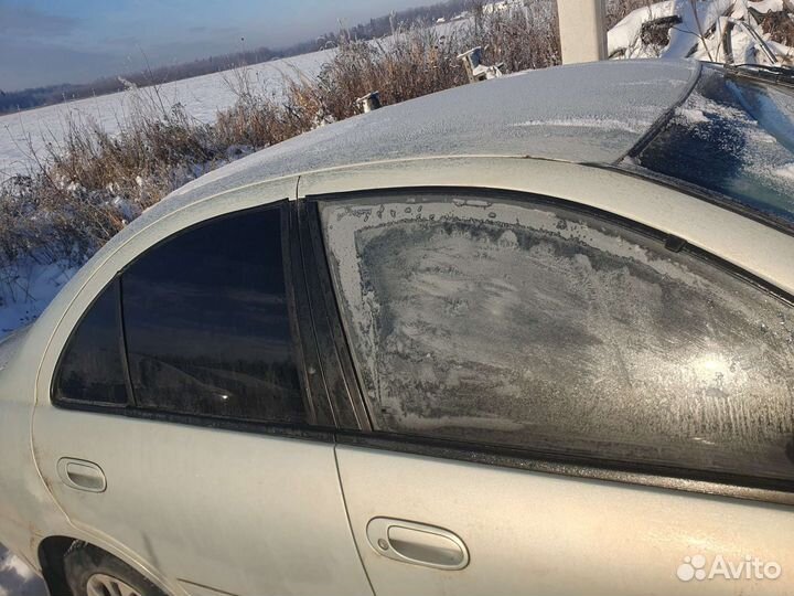 Стекло Nissan almera classic B10 n16