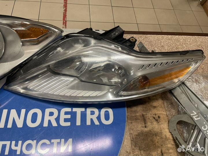 Фара левая Ford Mondeo 4 1812689