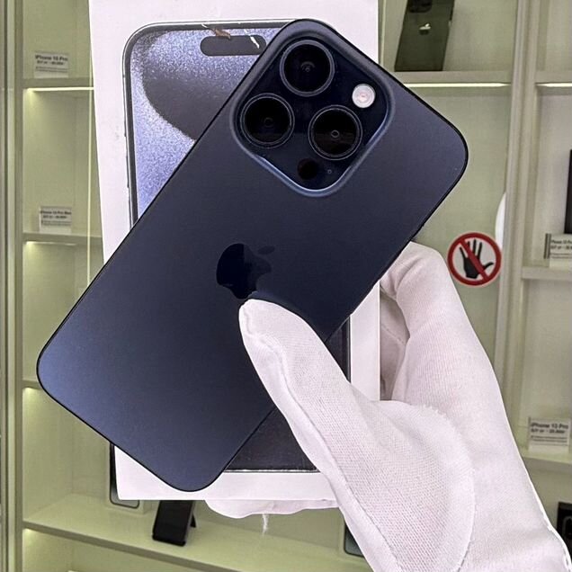 iPhone 15 Pro, 128 ГБ, SIM + eSIM