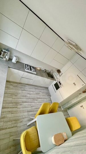 2-к. квартира, 62 м², 10/13 эт.