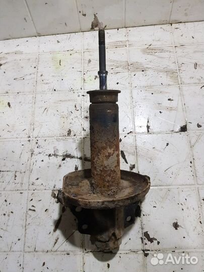 Амортизатор Kia Sportage 1994 2.0 МКПП