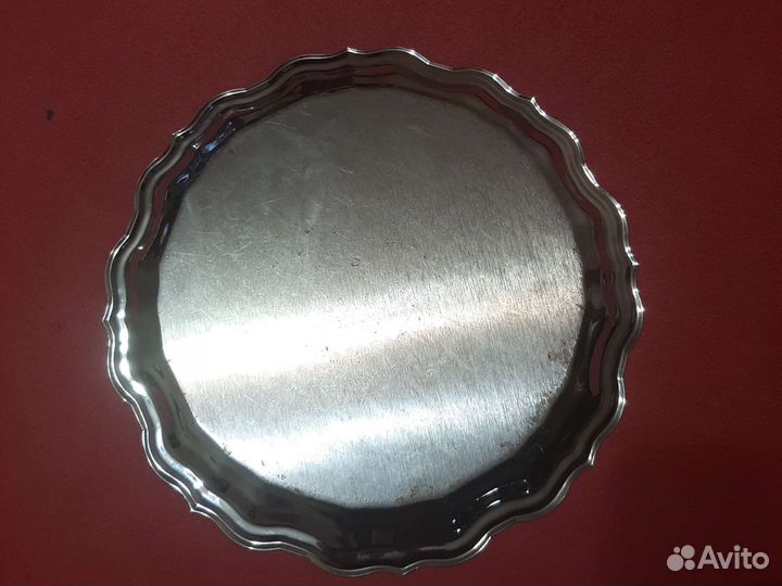 Поднос и подстаканники