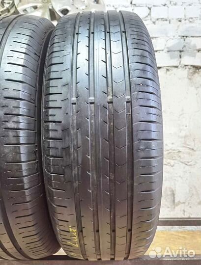 Continental ContiPremiumContact 5 215/60 R16 95V