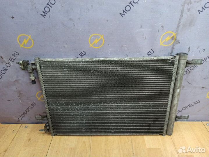 Радиатор кондиционера Opel Astra J A16XER 2009
