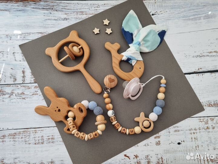 Именные прорезыватели и пустышкодержатели