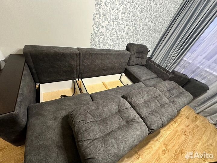 Диван п образный