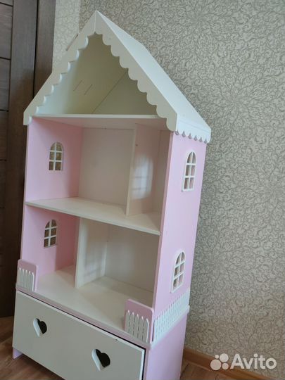 Большой кукольный домик