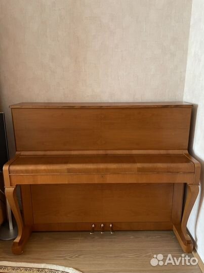 Пианино Petrof