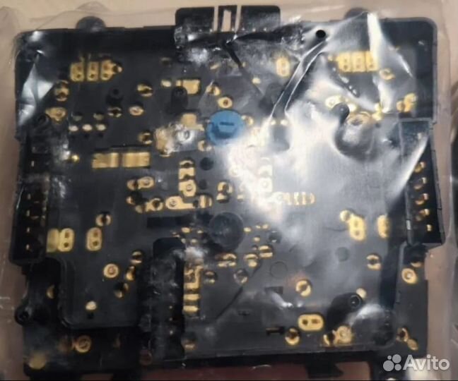 Блок кнопок стеклоподъемников Mercedes ML 163