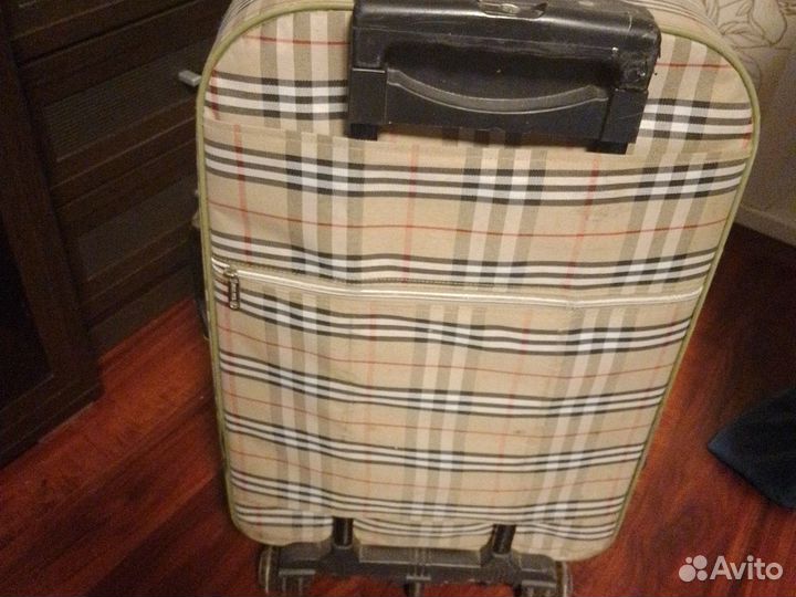 Чемодан на колесах бу