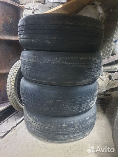 Bridgestone 738V 215/65 R15