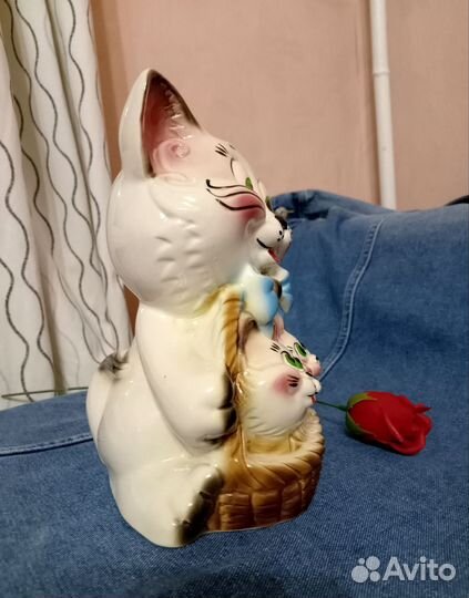 Статуэтка сувенир фигурка 