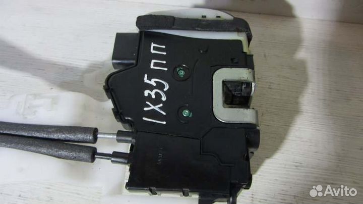 Замок боковой двери передний правый Hyundai Ix35