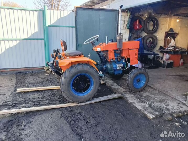 Мини-трактор XINGTAI 120, 1995