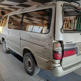 Toyota Hiace 106 1998 в разбор