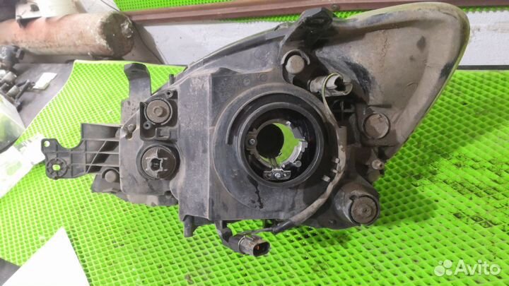 Фара правая Mitsubishi Lancer 9