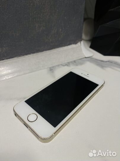 iPhone 5S, 16 ГБ