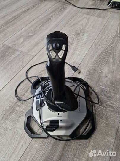Джойстик Logitech Extreme 3D Pro, Проводной