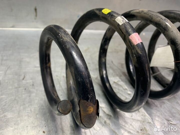 Пружина передняя Audi A4 B6 2000-2004 седан 1