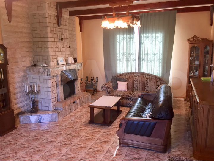 Дом 228 м² на участке 23 сот.