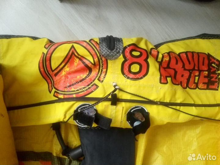 Продам кайт Liquid Force Envy