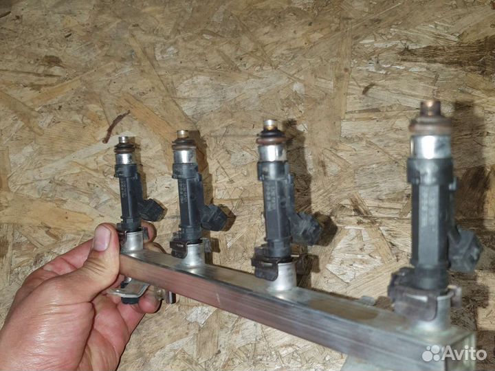 Форсунка топливная opel corsa D