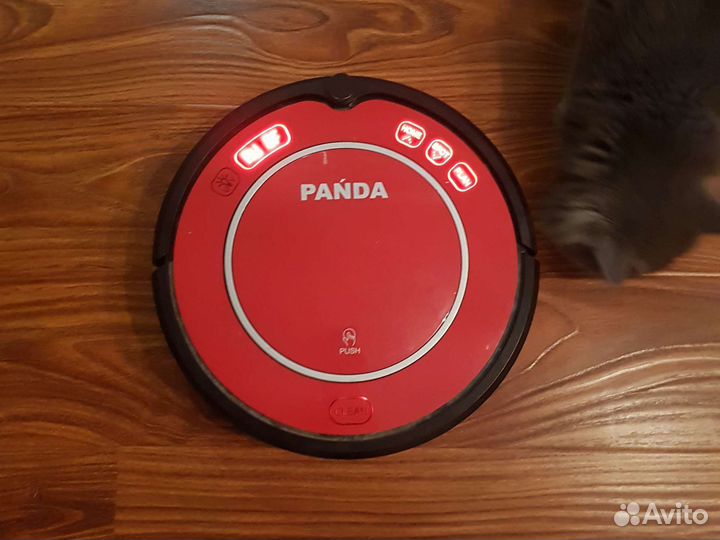 Робот пылесос panda