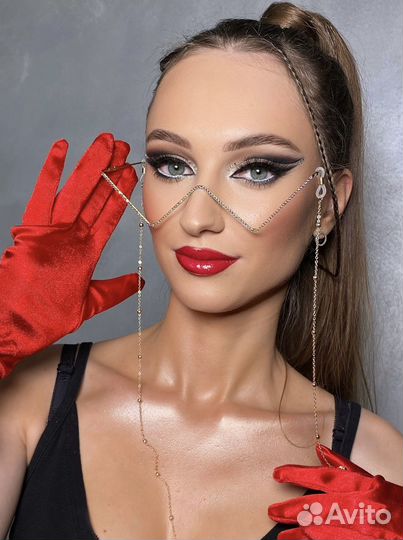 Визажист стилист/Бровист