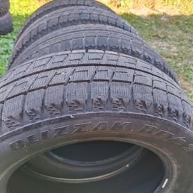 Bridgestone Blizzak Revo2 195/65 R15 96