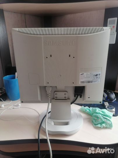 Samsung SyncMaster 710N
