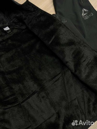 Мужской спортивный костюм reebok