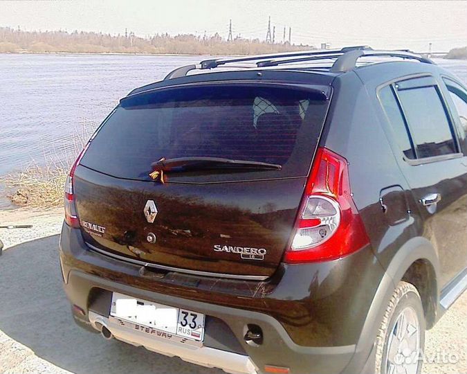 Заднее стекло renault sandero I 5D хб 2008-2014