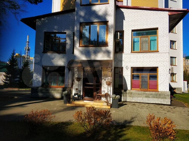 Помещение свободного назначения, 178 м²